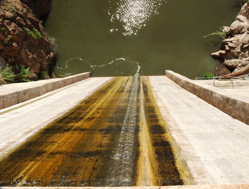 Presa de Ayagaures